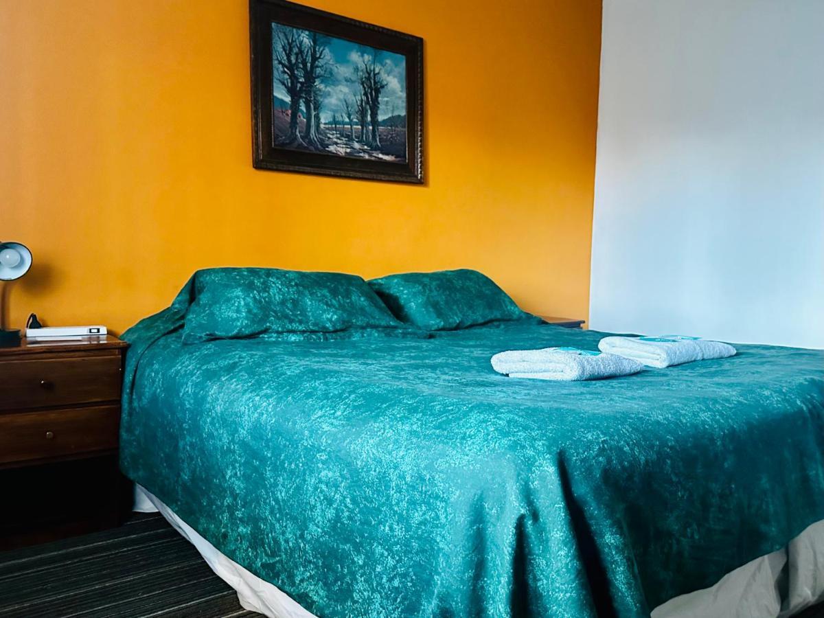 Amancay Hostal Patagonico El Calafate Exterior photo